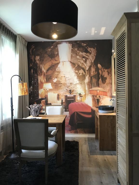 Huis Van Bewaring Άλμελο Εξωτερικό φωτογραφία